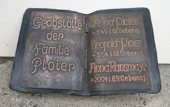 Grabbuch mit Kupferschrift