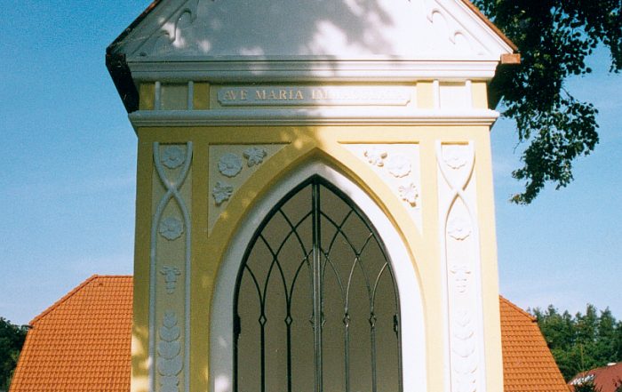 Geschmiedetes Eingangsgitter Fuer Kapelle